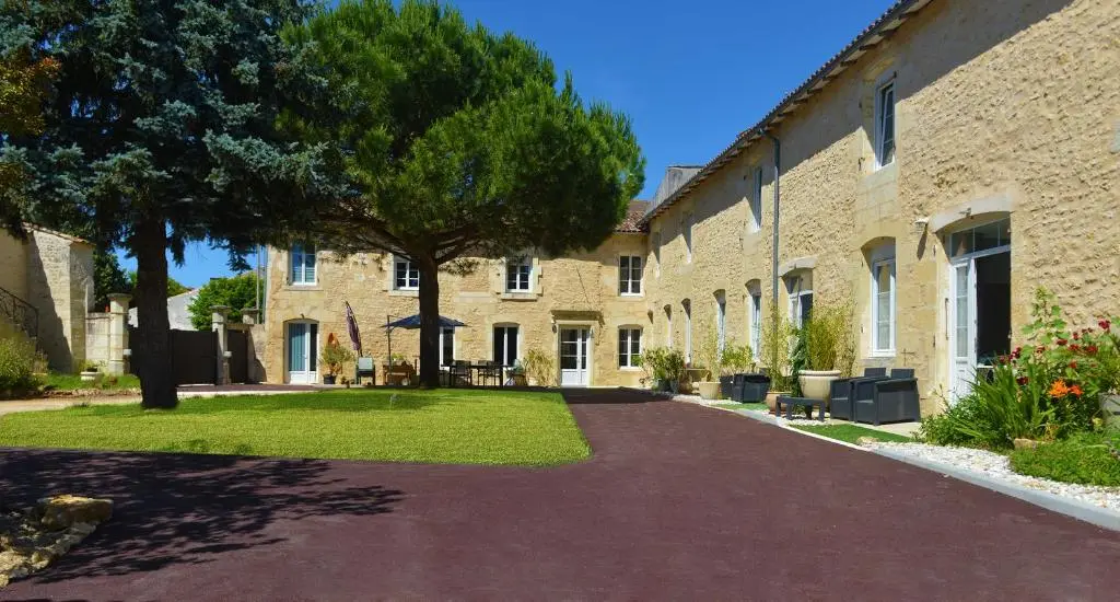 Image de l'annonce Jardin d'arcy - chambres d'hôtes avec piscine et SPA