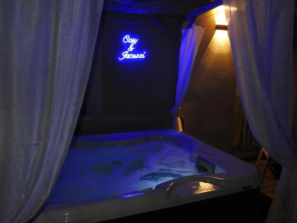 Image de l'annonce Suite Cosy&Jacuzzi