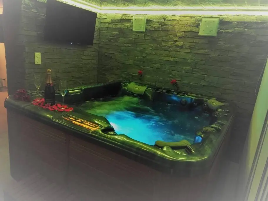 Image de l'annonce superbe appartement de 50 m2 avec Jacuzzi