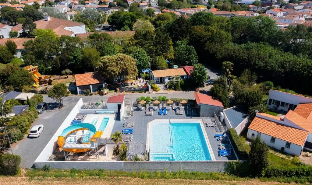 Image de l'annonce Camping 4 étoiles Au Petit Port de L'Houmeau - La Rochelle